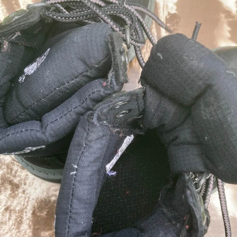 Timberland Kids Black Leather Boots - Picture 7 of 16